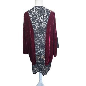 Outfitters Ecote Velvet Lace Cardigan Burgundy Pockets SZ Small Oversized